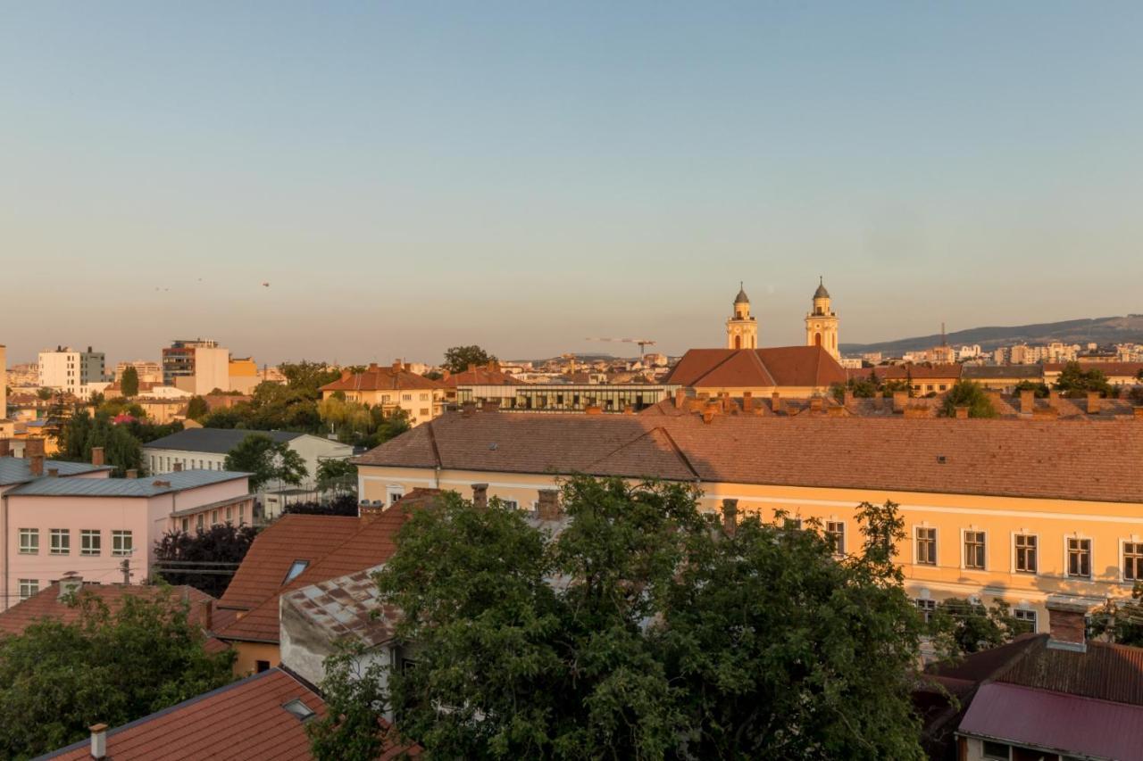 Modern Downtown Apartment Cluj-Napoca Luaran gambar